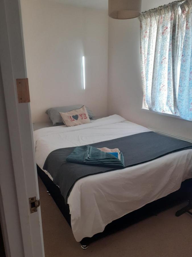 Carters Guesthouse Милтън Кейнс Екстериор снимка